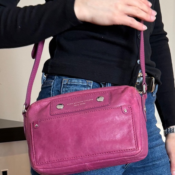 Marc By Marc Jacobs Handbags - Marc by Marc Jacobs Fuchsia Crossbody Bag